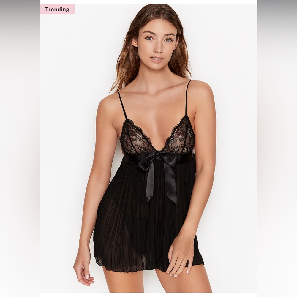 Victoria's Secret Lace‎ & Chiffon Pleated Babydoll Chemise Black Size L